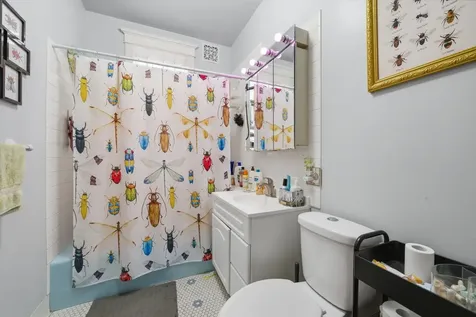 3531 North Oakley Avenue Chicago IL 60618