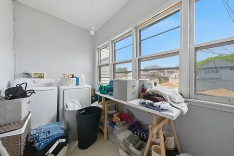 3531 North Oakley Avenue Chicago IL 60618
