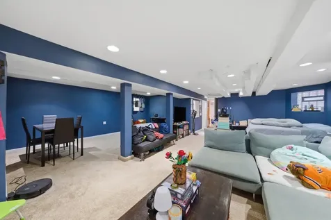 3531 North Oakley Avenue Chicago IL 60618
