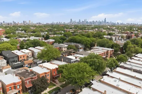 3531 North Oakley Avenue Chicago IL 60618