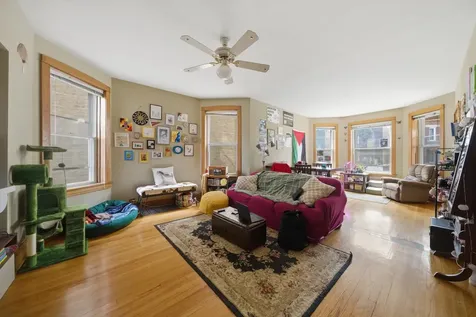 3531 North Oakley Avenue Chicago IL 60618