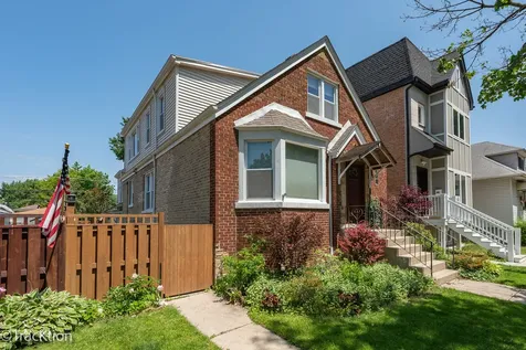 5034 West Argyle Street Chicago IL 60630
