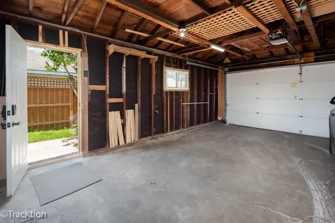 5034 West Argyle Street Chicago IL 60630