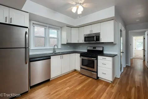 5034 West Argyle Street Chicago IL 60630
