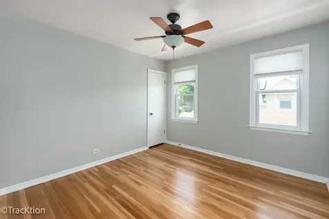 5034 West Argyle Street Chicago IL 60630