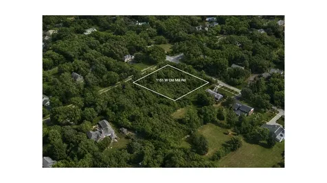 1151 West Old Mill Road Lake Forest IL 60045