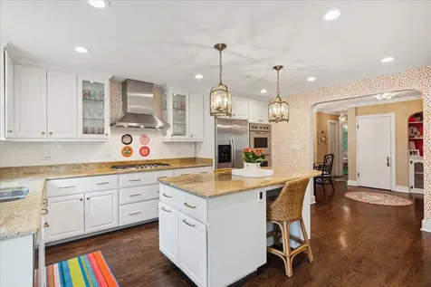 635 Green Briar Lane Lake Forest IL 60045