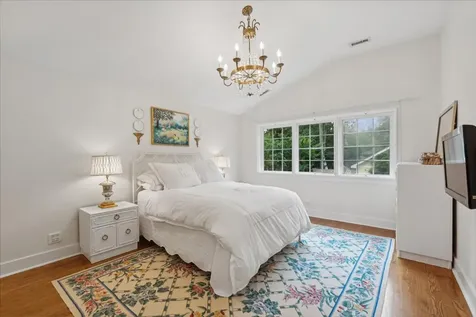 635 Green Briar Lane Lake Forest IL 60045