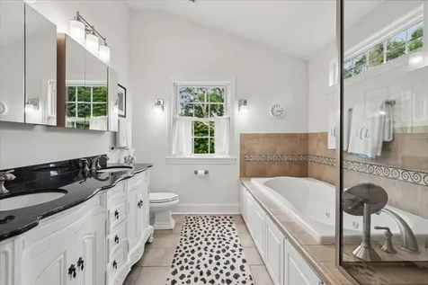 635 Green Briar Lane Lake Forest IL 60045