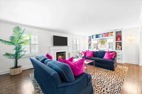 635 Green Briar Lane Lake Forest IL 60045