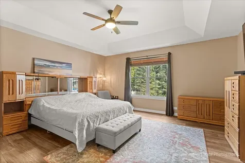 483 Glover Drive North Aurora IL 60542
