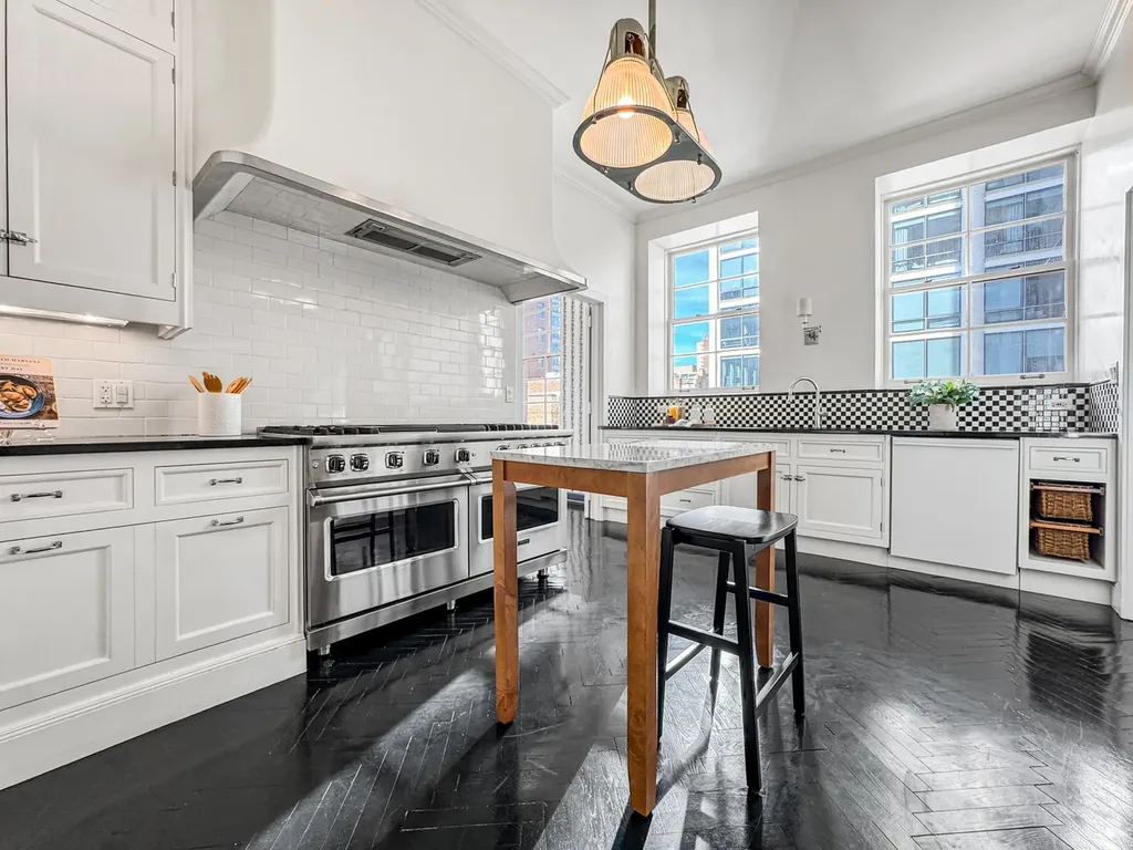 1260 North Astor Street Chicago IL 60610
