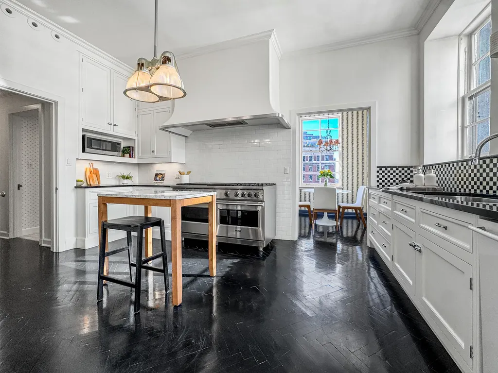 1260 North Astor Street Chicago IL 60610