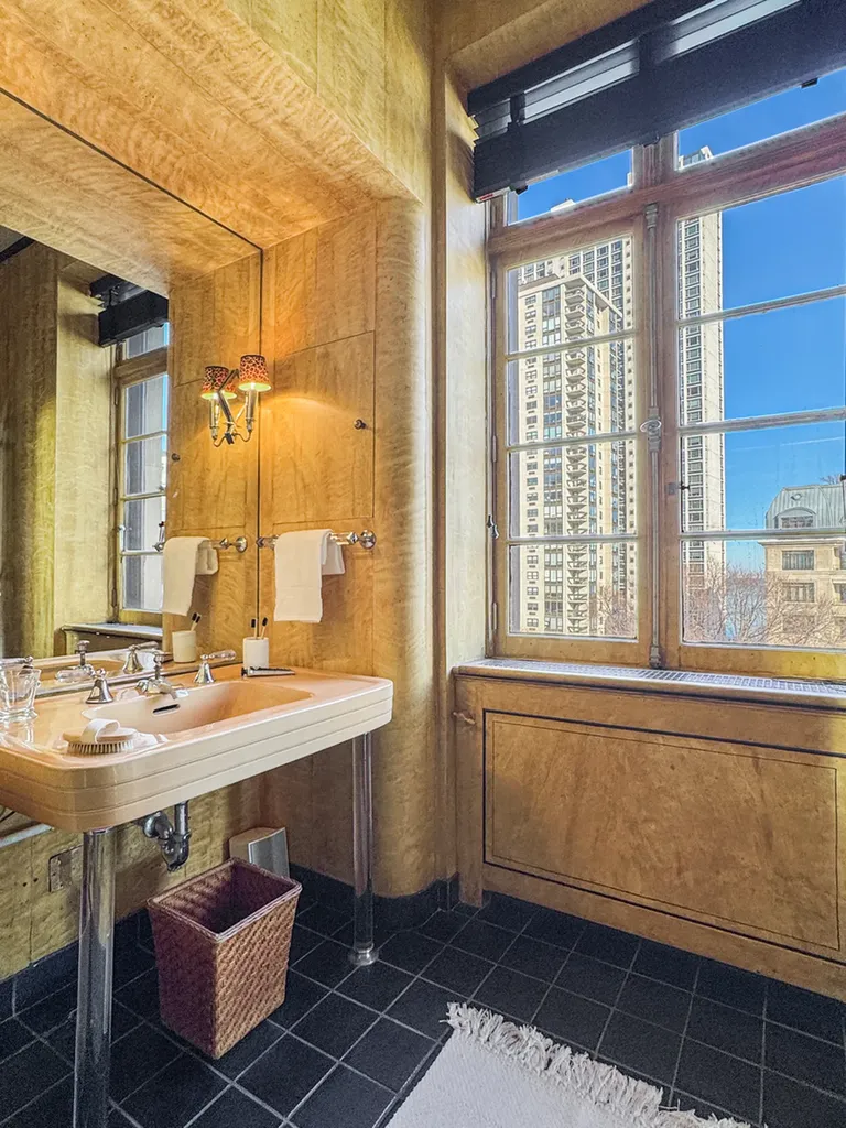 1260 North Astor Street Chicago IL 60610