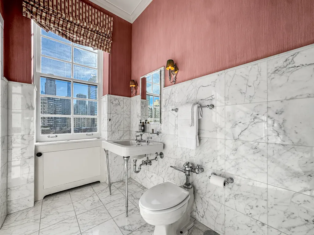 1260 North Astor Street Chicago IL 60610