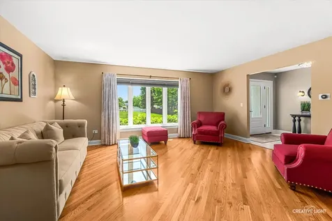 2266 Richmond Drive Wheaton IL 60189