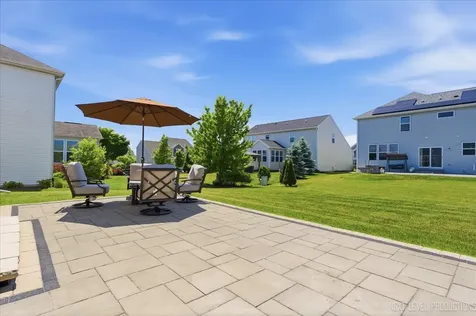 708 Rochester Lane South Elgin IL 60177