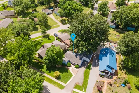 513 East Allen Avenue Marion IL 62959