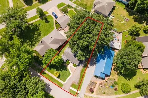513 East Allen Avenue Marion IL 62959