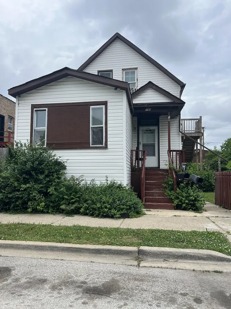 144 154TH Place Calumet City IL 60409