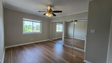 9388 Bay Colony Drive Des Plaines IL 60016