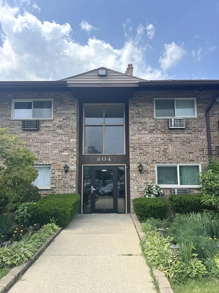 804 East Old Willow Road Prospect Heights IL 60070