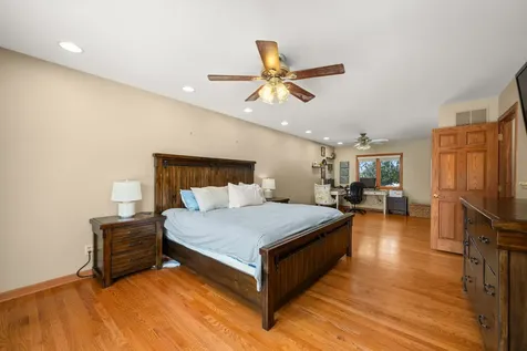 1404 Larson Street Sycamore IL 60178