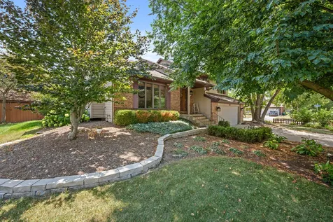 1404 Larson Street Sycamore IL 60178