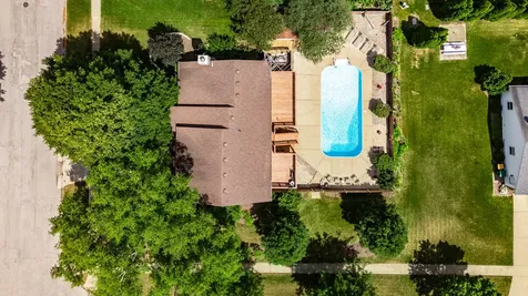 1404 Larson Street Sycamore IL 60178