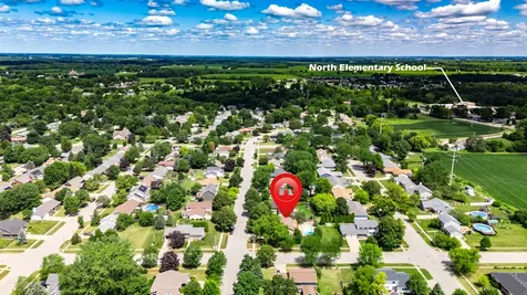 1404 Larson Street Sycamore IL 60178