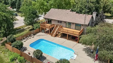 1404 Larson Street Sycamore IL 60178