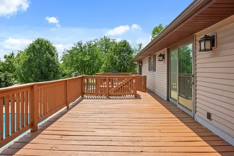 1404 Larson Street Sycamore IL 60178