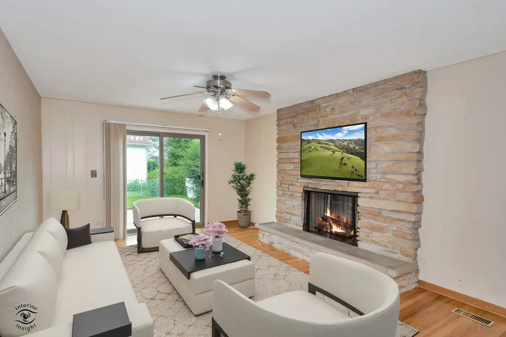 767 Oakwood Drive Westmont IL 60559