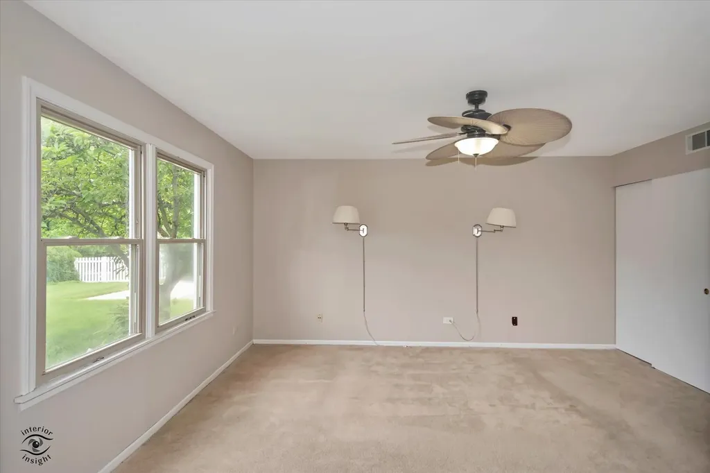 767 Oakwood Drive Westmont IL 60559