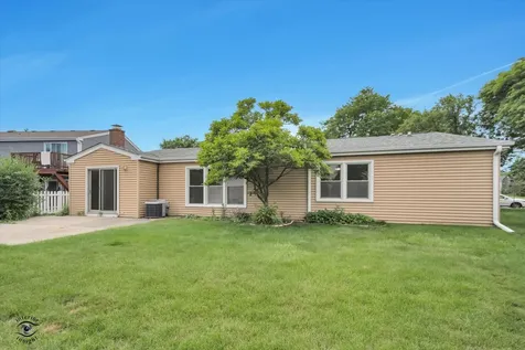 767 Oakwood Drive Westmont IL 60559