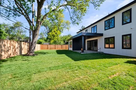 9516 Marion Avenue Morton Grove IL 60053