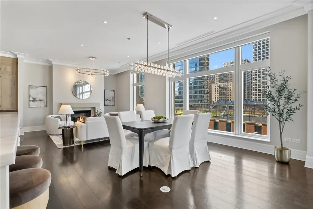 9 West Walton Street Chicago IL 60610