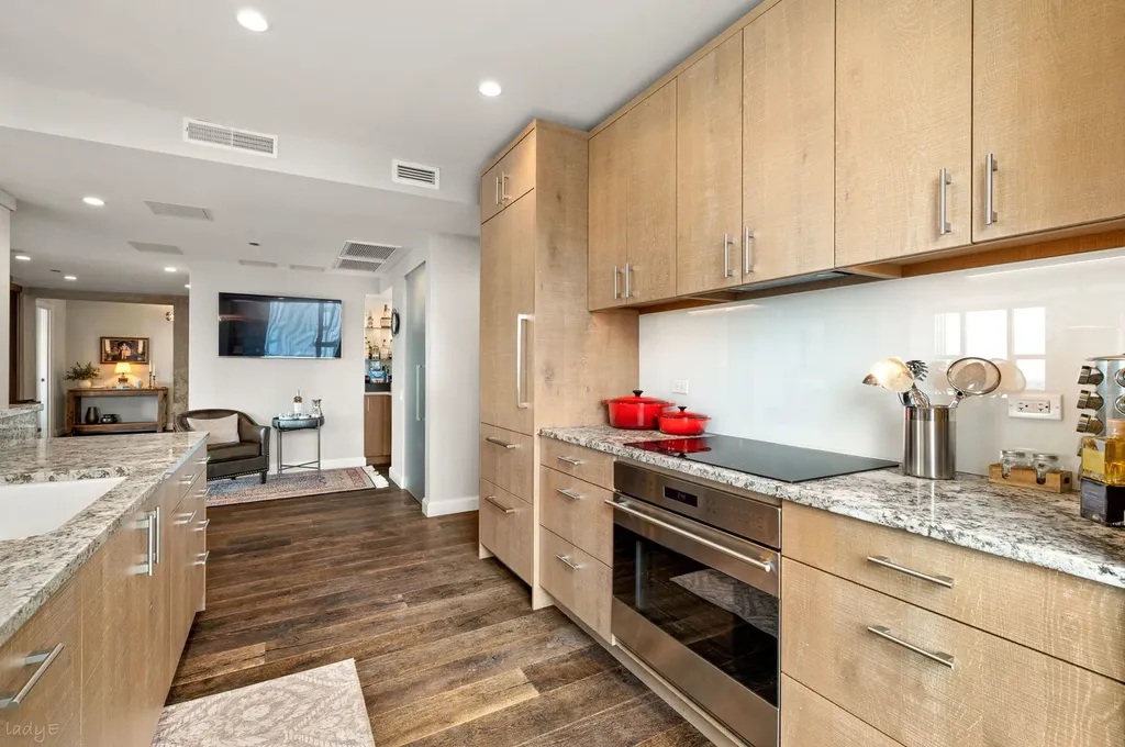 25 East Superior Street Chicago IL 60611
