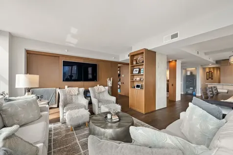 25 East Superior Street Chicago IL 60611