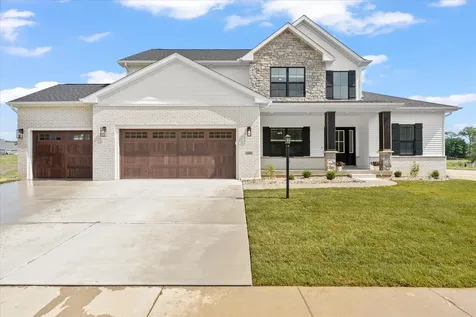 1408 Ravenwood Drive Mahomet IL 61853