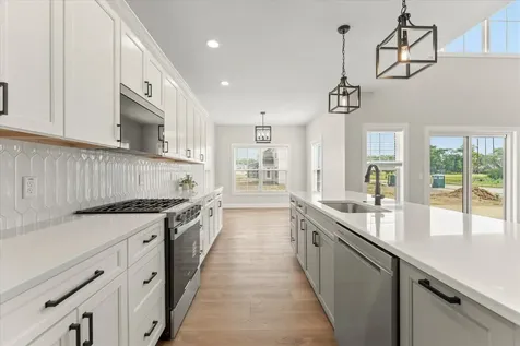1408 Ravenwood Drive Mahomet IL 61853
