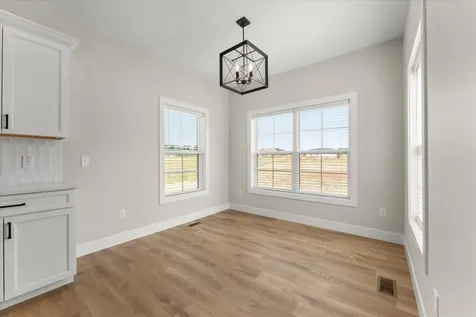 1408 Ravenwood Drive Mahomet IL 61853