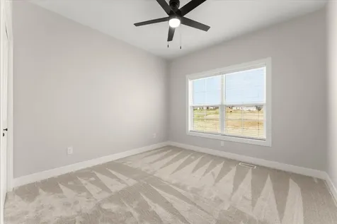 1408 Ravenwood Drive Mahomet IL 61853