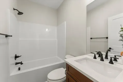 1408 Ravenwood Drive Mahomet IL 61853