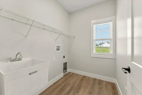 1408 Ravenwood Drive Mahomet IL 61853