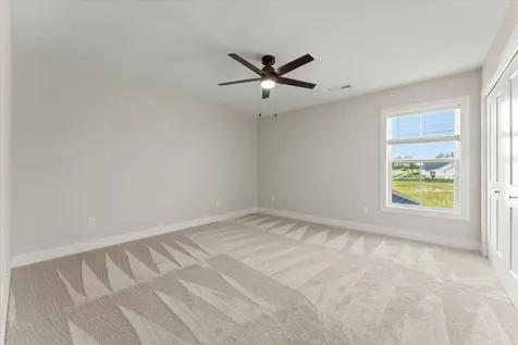1408 Ravenwood Drive Mahomet IL 61853