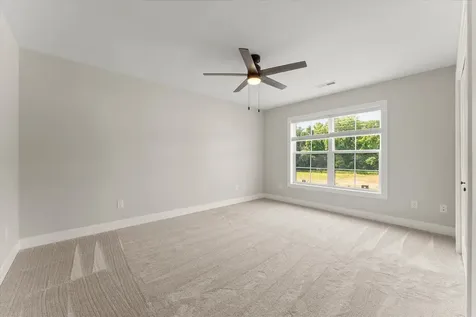 1408 Ravenwood Drive Mahomet IL 61853