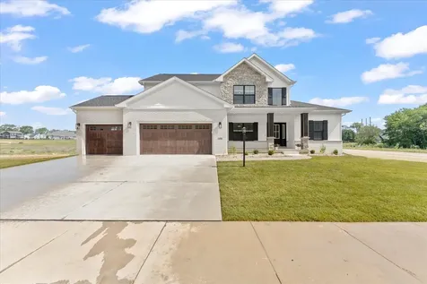 1408 Ravenwood Drive Mahomet IL 61853