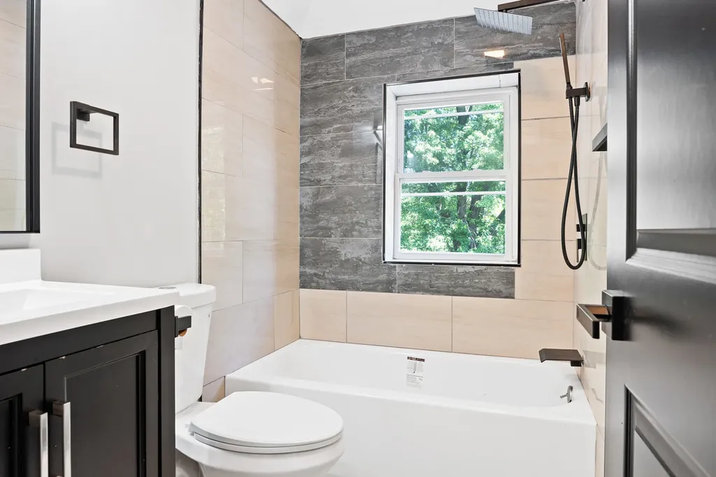 46 East 91st Street Chicago IL 60619