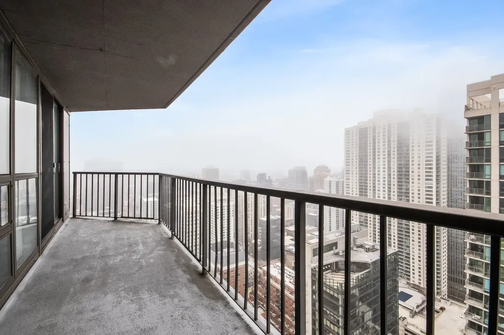 10 East Ontario Street Chicago IL 60611
